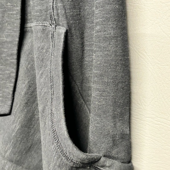 ✨ The North Face Women’s Black Open Front Vest Sleeveless Lightweight Size XS - Picture 10 of 15